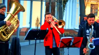 Одесса, Дерибасовская улица, духовой оркестр / Odessa, Deribasovskaya street,  Brass Band