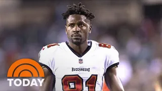 Antonio Brown Says He Was ‘Thrown Out’ For Refusing To Play With A Painful Injury