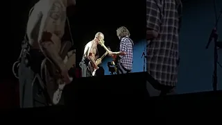 Red Hot Chili Peppers - Californication (Intro Jam) - Live at MetLife Stadium, NJ (08/17/2022)