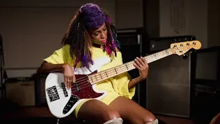 Fender American Ultra Jazz Bass V | Nik West First Impressions