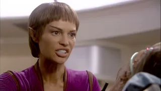 T'pol interrogates Daniels