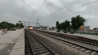 EXTREMELY DANGEROUS 160 KMPH GATIMAN EXPRESS ATTACKS ASAOTI - INDIAN RAILWAYS