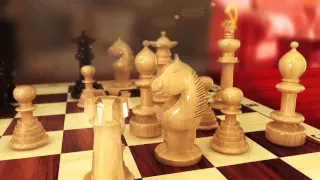 Заставка «Шахматы»  к документальному фильму «Поединок в Лефортово. Шах и мат Бурбону»