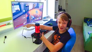 ВЛОГ. КАК САША играет в FORTNITE. СКУПИЛИ ВЕСЬ МАГАЗИН. ДЕНЬ БРОС ШОУ