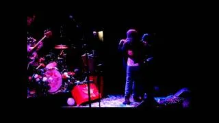 Michael Stipe w Patti Smith - Wichita Lineman (Bowery Ballroom, Dec 31, 2011)