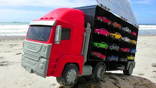 17 types of Tomica & Big Red Truck [Ocean Edition]