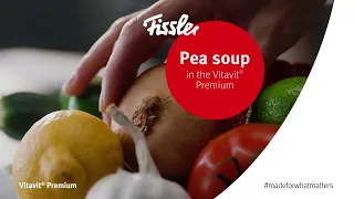 Pea soup in the Vitavit® Premium Pressure Cooker