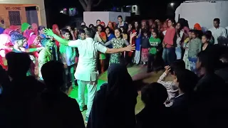 Mera Dil Le Gayi Oye