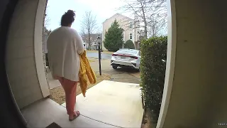 Woman Trips and Farts In Front of Doorbell Camera - 1351388