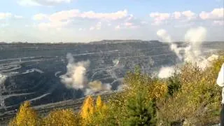 Russia - Explosion at asbestos quarry/ Взрыв на карьере асбеста