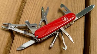 The Victorinox Deluxe Tinker