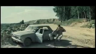 Полёт с космонавтом (1980) - car chase scene