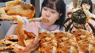 Trying Out a King Krab SOAKED IN SOY SAUCE! Korean Marinated Crabs