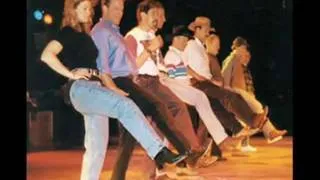 Brooks and Dunn - Boot Scootin Boogie - YouTube.flv