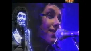 PJ Harvey   1998 09 14   Live Cabaret Sauvage, France @ Black Sessions