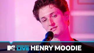 Henry Moodie Performs “drunk text” | #MTVFreshOut