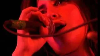 Amy Winehouse - Take The Box, Love Is Blind, Fuck Me Pumps Live In T In The Park 2004 + Interview