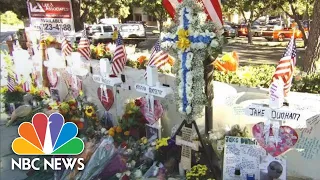 Community Grieves Thousand Oaks Shooting With White Wooden Crosses | NBC News
