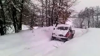 Volkswagen T4 2.5TDI Doka in snow