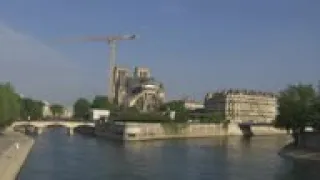 Refit at Notre Dame construction site amid virus