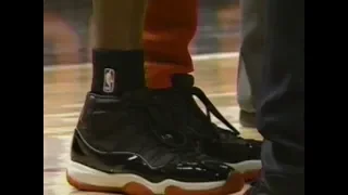 Chicago Bulls' players wearing black socks (origin) - 1996 NBA Playoffs