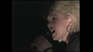 Cyndi Lauper, live in Santiago de Chile, Estadio Nacional, November 10, 1989.