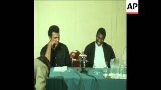 SYND 2-10-71 MOHAMED ALI AND BUSTER MATHIS PRESS CONFERENCE ABOUT THEIR UPCOMING FIGHT