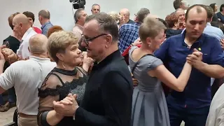 Bimberku się napiłem, dziewczyny podrywałem, karnawałowo w Sycynie.