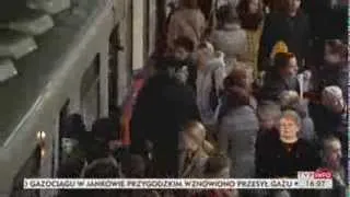 Kłopoty nowych pociągów metra (TVP Info, 18.11.2013)