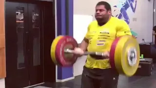 Levan Saginashvili. Biceps training. 130 & 100 kg.