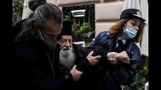 Elder Orthodox Priest protests Pope Francis's visit to Greece