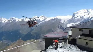 Swiss Air Zermatt Lama SA 315B Making A Impossible Landing