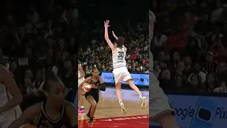 A’ja fooled Breanna Stewart 😳