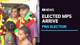 Chaotic PNG election nears its end as new MPs arrive in Port Moresby | ABC News