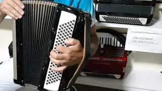 (VENDIDA) Acordeon 120 baixos scandalli série ouro reduzido