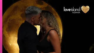 “Takim me hënën”, Ueda dhe Arlind takim jashtë vilës | Love Island Albania Series 1