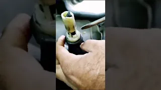 How to remove Wagon R Car old gear shift knob and install new Knob in 2 minutes.