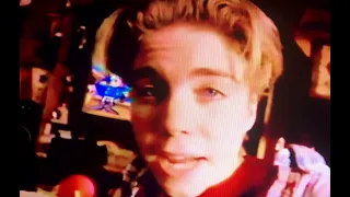 Captain Crunch Cereal - 1992 Commercial with The Late Jonathan Brandis.