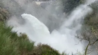 Descarga na Barragem do Lindoso [créditos: Meteo Tras os Montes - Portugal] - Dez2022