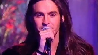 Wet Wet Wet - Love Is All Around - Christmas Top Of The Pops 1994