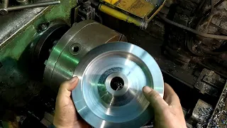 Turning a pulley Ø 195 for two V-belts, septic tank (Poręba TR55 lathe)