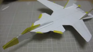 Sukhoi Su-47 Berkut paper airplane