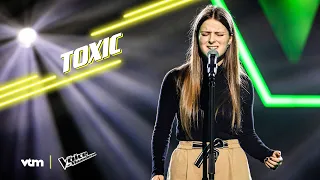 Suzanne - 'Toxic' | The Blind Auditions | The Voice van Vlaanderen | VTM