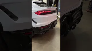 Lamborghini Urus SE Cold Start