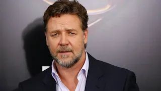 Drinker's VIP Lounge - Russell Crowe