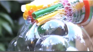 ЛАЙФХАК МЫЛЬНЫЕ ПУЗЫРИ ЭКСПЕРИМЕНТ СДЕЛАТЬ 100 ПУЗЫРЕЙ Life hacking soap bubbles