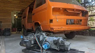 Volkswagen T3 Camper Van -- Part 2: Engine removal