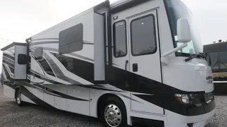 Berryland Campers/JOCK MILTON **2023 Newmar Kountry Star 4070 / Bunk-1.5 Bath **