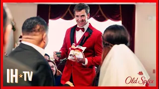 Eli Manning Surprises Couple At Las Vegas Wedding Chapel