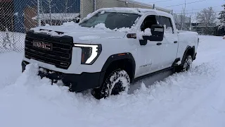 2024 GMC 2500 AT4X AEV